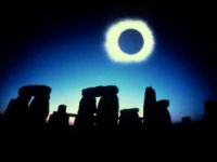 Stonehenge, Eclipse solaire